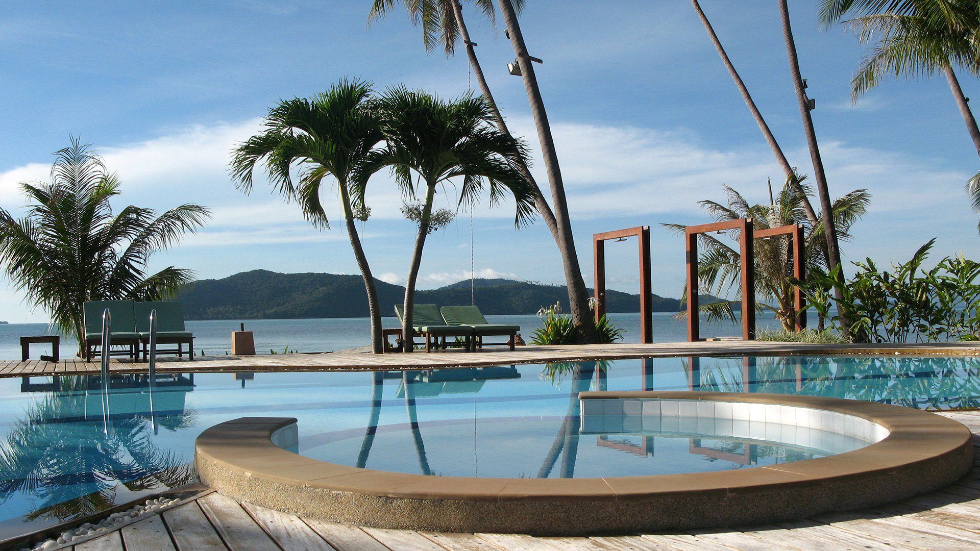 Why You Shouldn’t Ride Elephants In Thailand